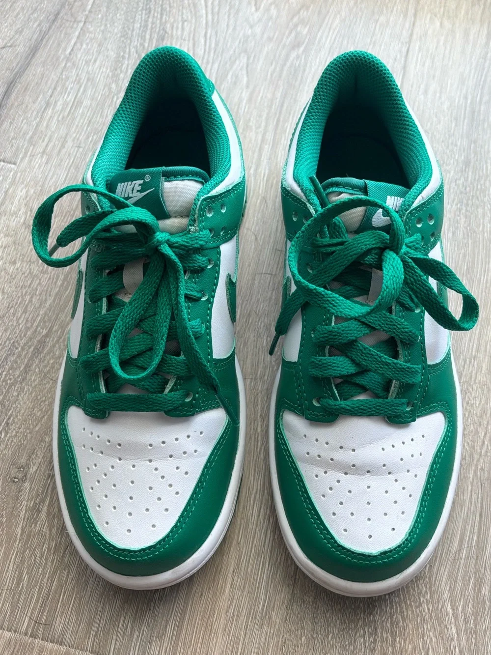 Nike White and Green Low-Top Dunks